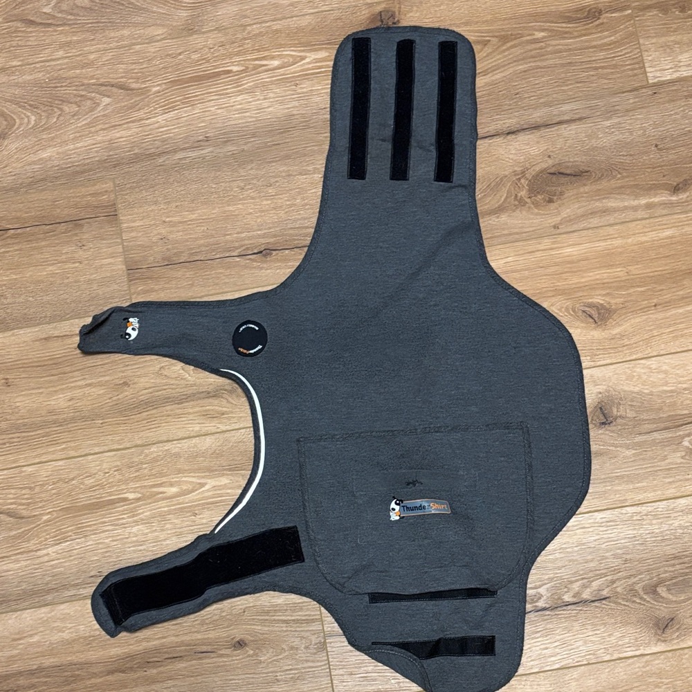 Thundershirt Gray Dog Anxiety Vest